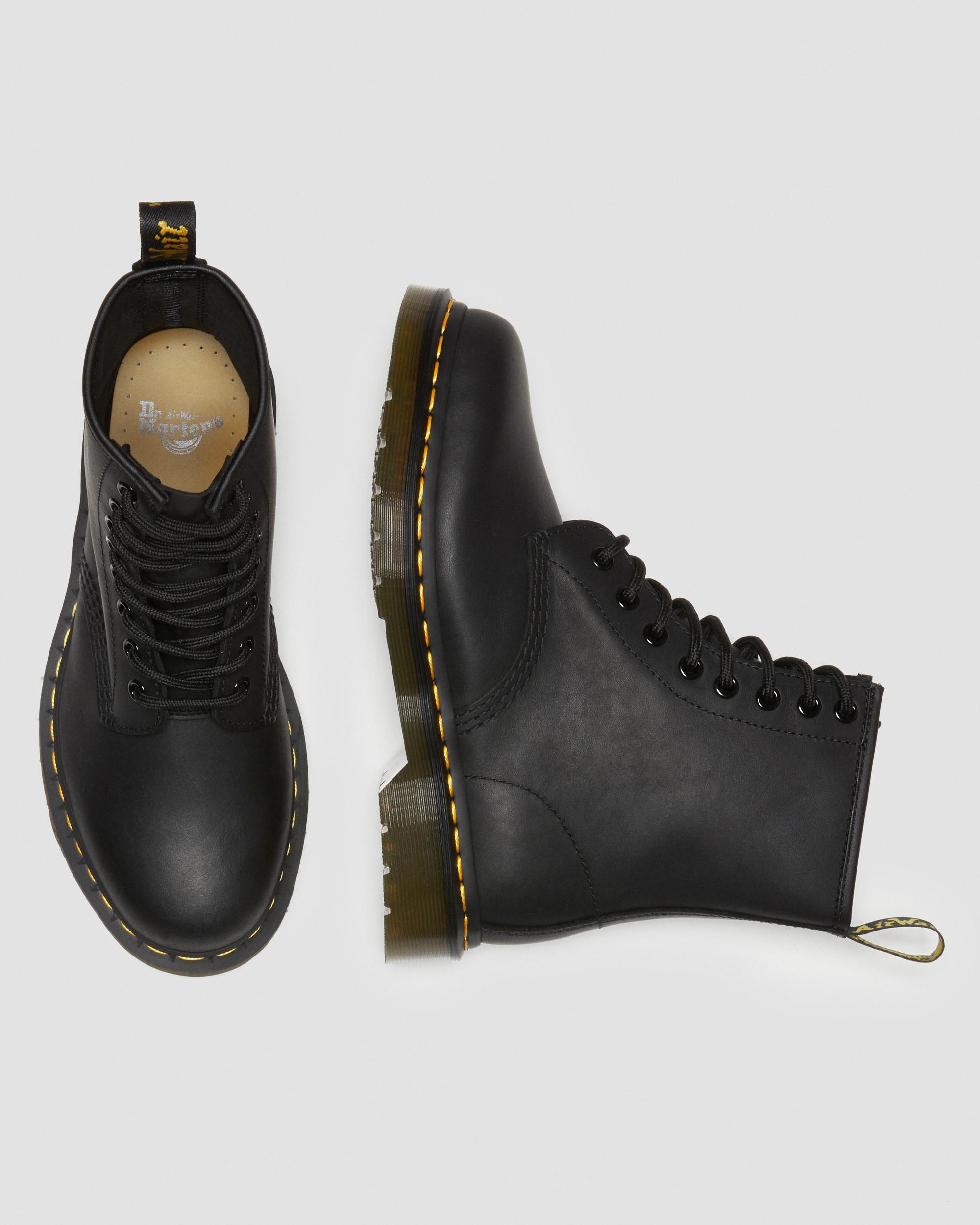 1460 Greasy Leather Boots