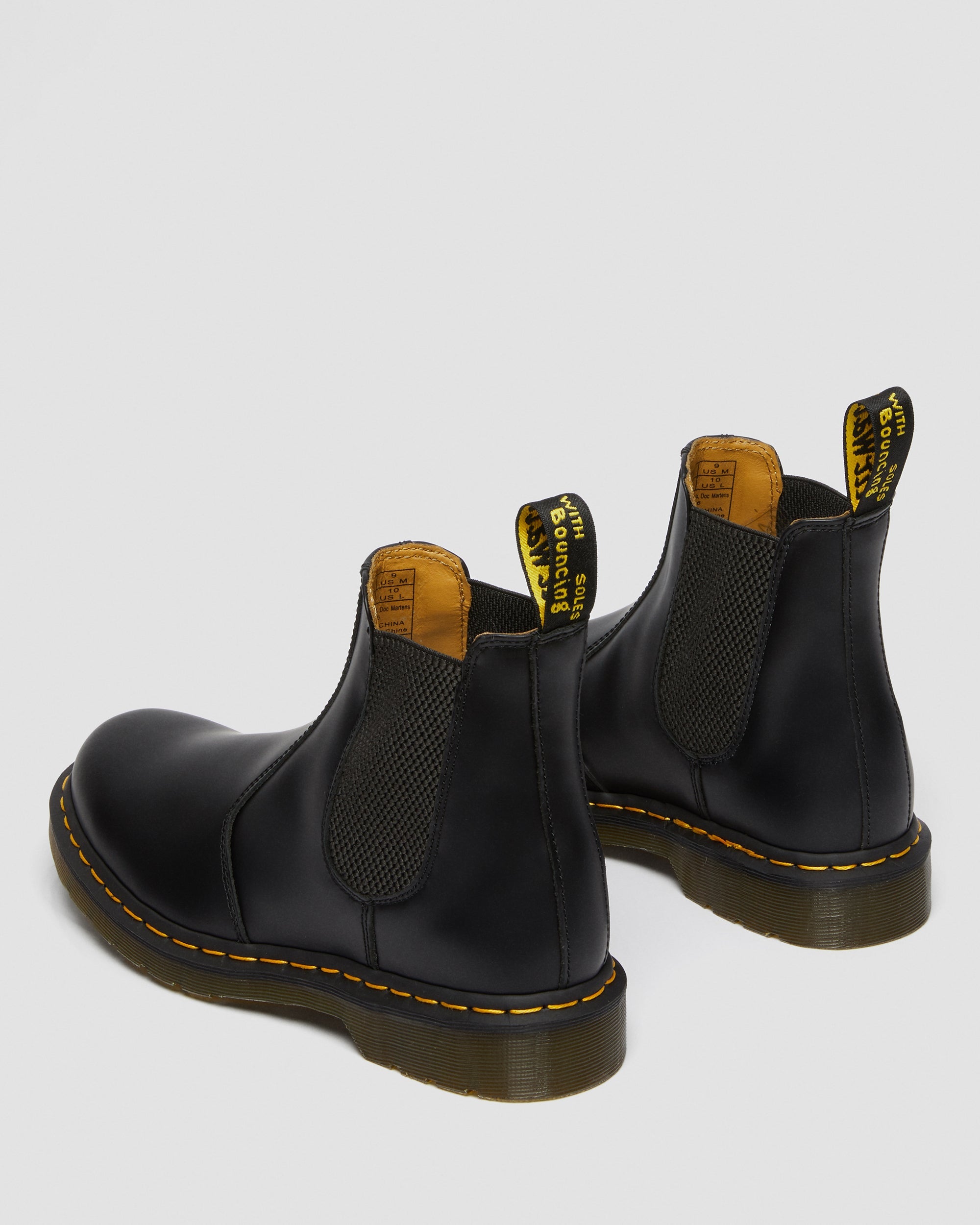 2976 Yellow Stitch Smooth Leather Chelsea Boots