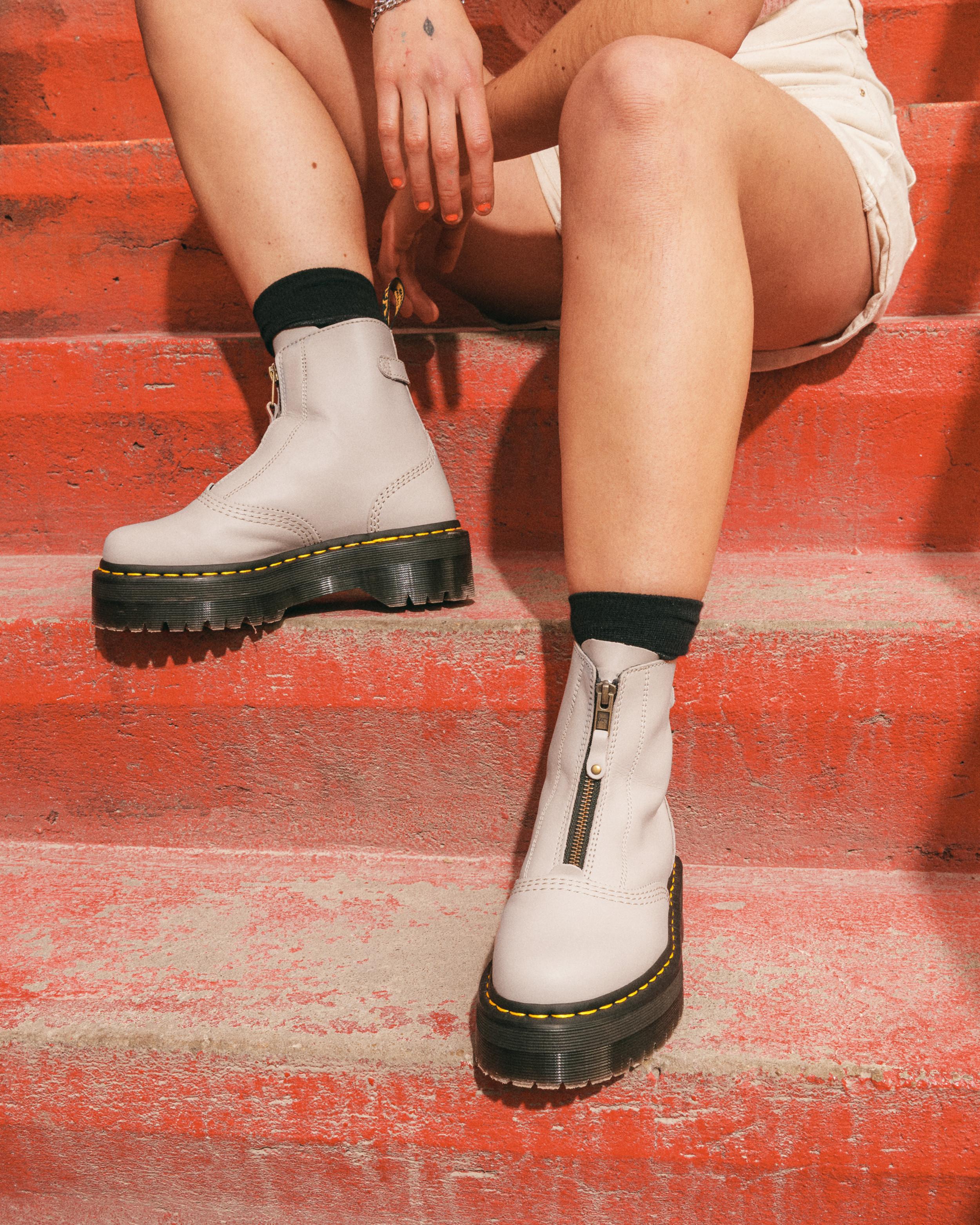 Jetta Classic Pull Up Leather Boots