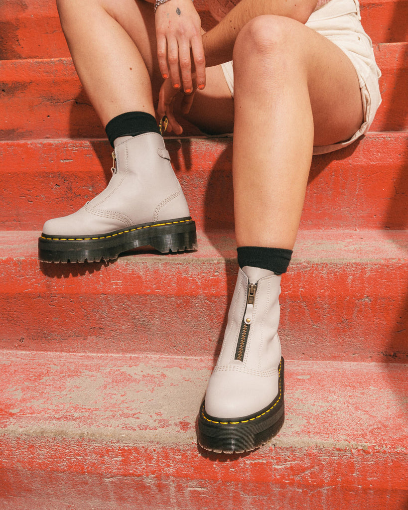 Jetta Classic Pull Up Leather Boots