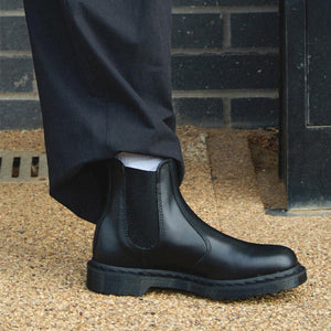 CHELSEA BOOTS